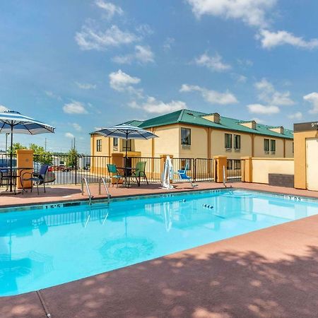Quality Inn Auburn Campus Area I-85 Экстерьер фото