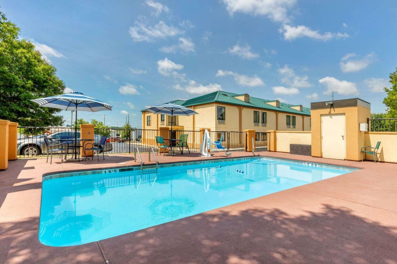 Quality Inn Auburn Campus Area I-85 Экстерьер фото