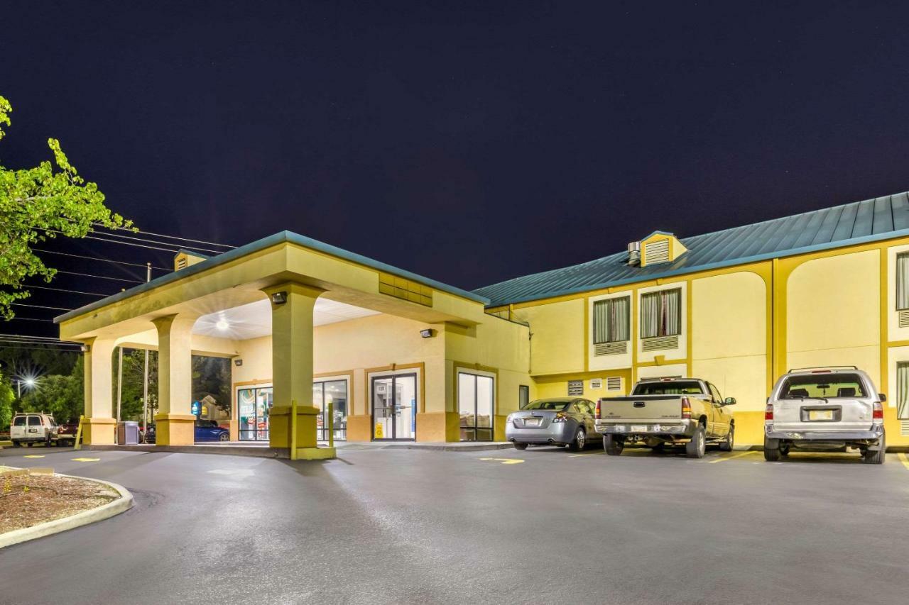 Quality Inn Auburn Campus Area I-85 Экстерьер фото